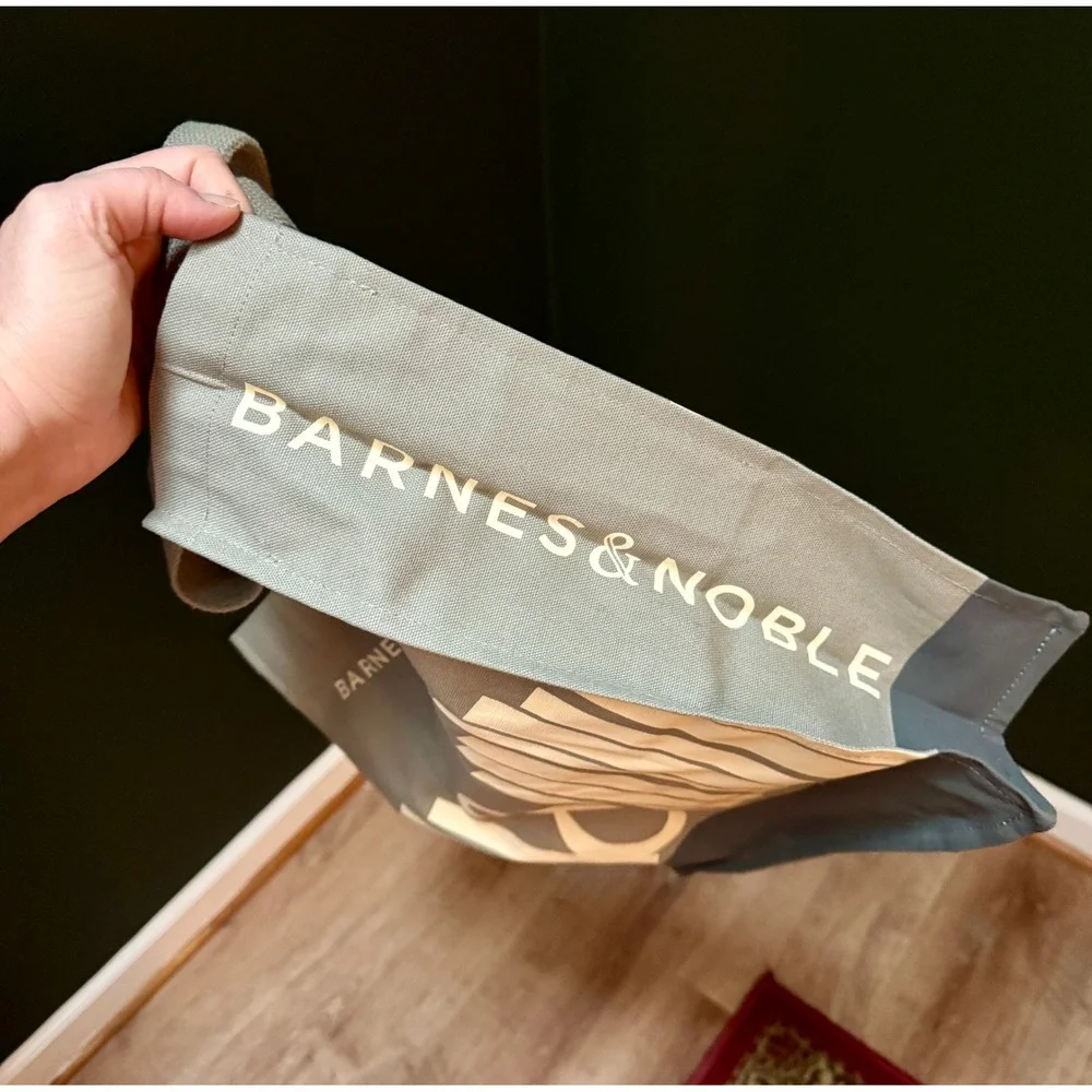 NWT Barnes Noble Canvas Tote‎ Bag Ampersand Book Stack Graphic